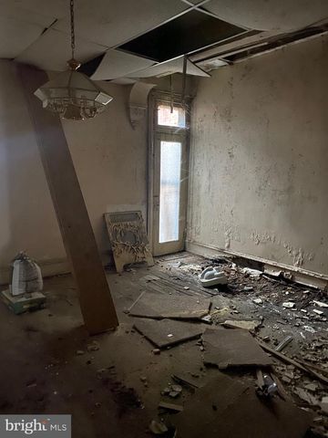 3221 N 15TH ST, Philadelphia, PA 19140