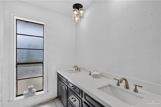 501 Larkspur Avenue, Mcallen, TX 78501