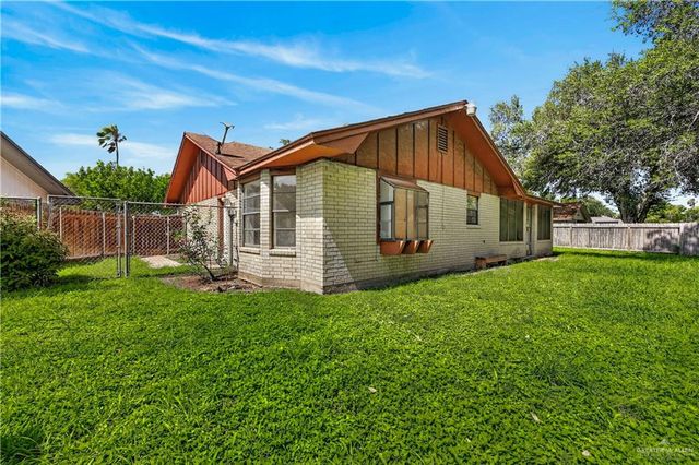 501 Larkspur Avenue, Mcallen, TX 78501