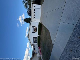 4333 24th Avenue, Fort Gratiot, MI 48059