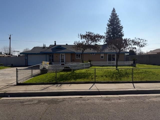 201 N Monterey, Chowchilla, CA 93610