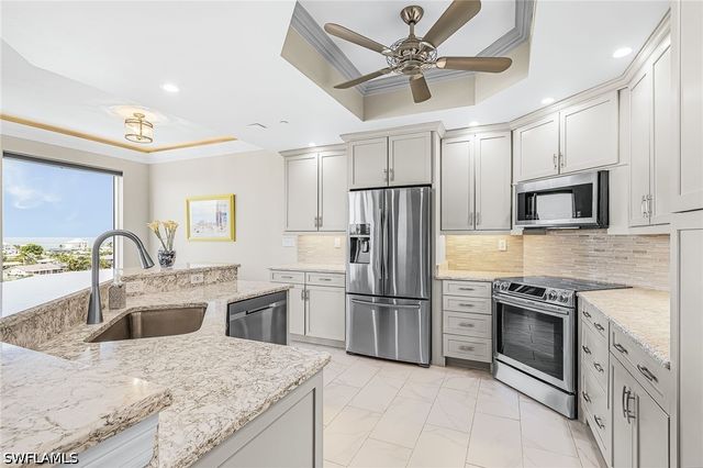 4192 Bay Beach LN 875, Fort Myers Beach, FL 33931