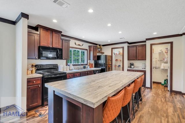 176 Covey Way, Jesup, GA 31546