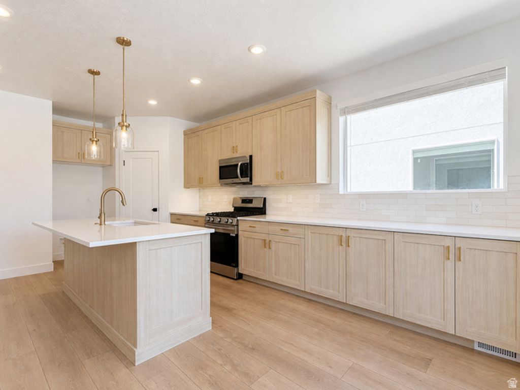 6704 S VAUGHN LN #26, Midvale, UT 84047 — photo 2