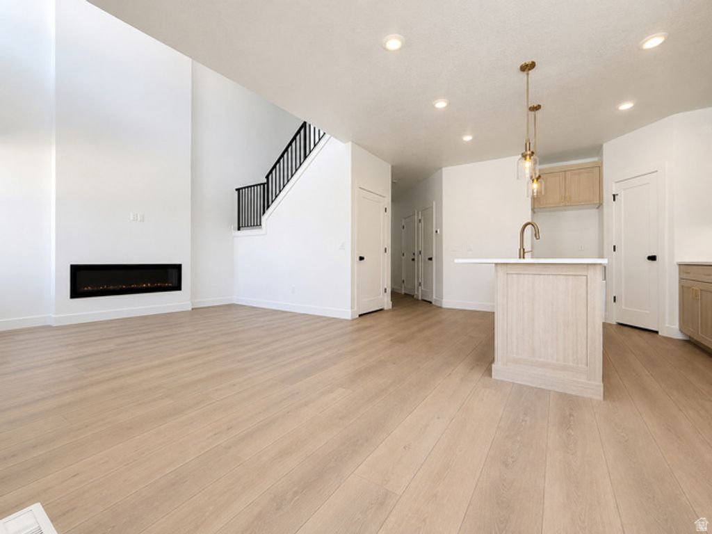 6704 S VAUGHN LN #26, Midvale, UT 84047 — photo 4