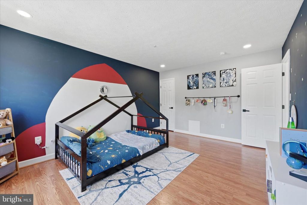 Image 39 of property listing at 4111 STEEDS GRANT WAY, Fort Washington, MD 20744