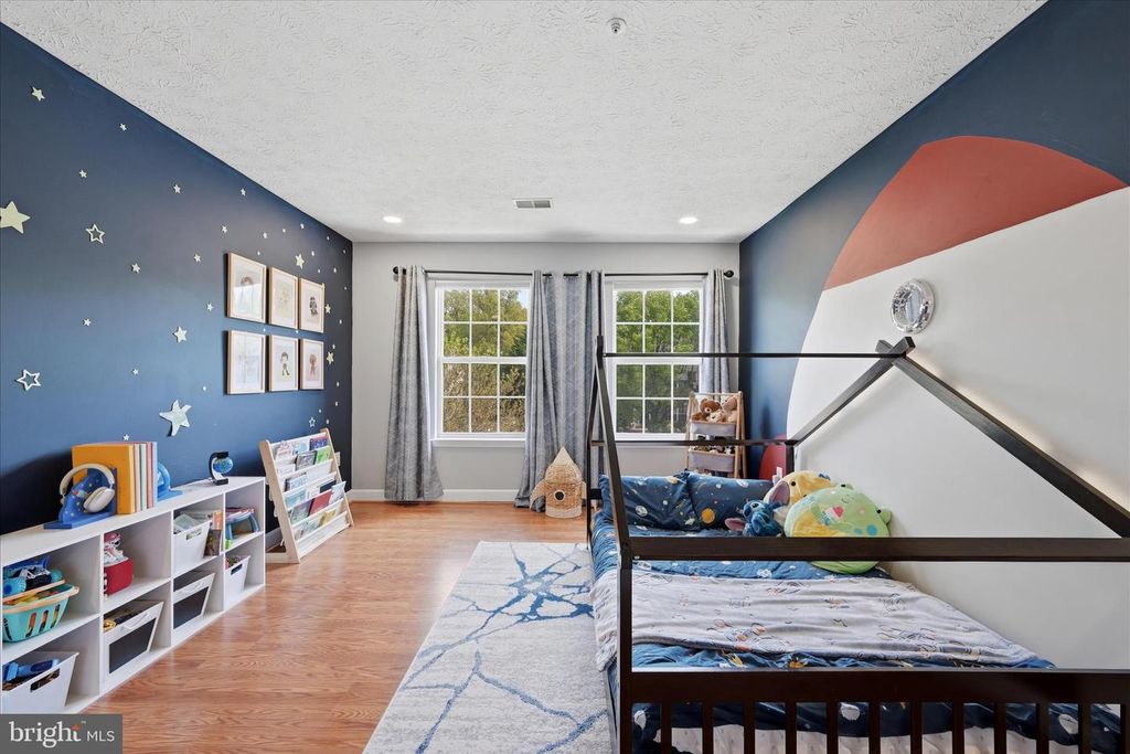 Image 40 of property listing at 4111 STEEDS GRANT WAY, Fort Washington, MD 20744