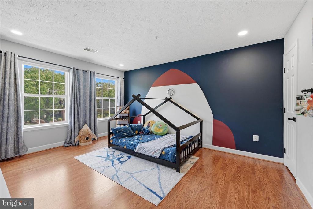 Image 41 of property listing at 4111 STEEDS GRANT WAY, Fort Washington, MD 20744