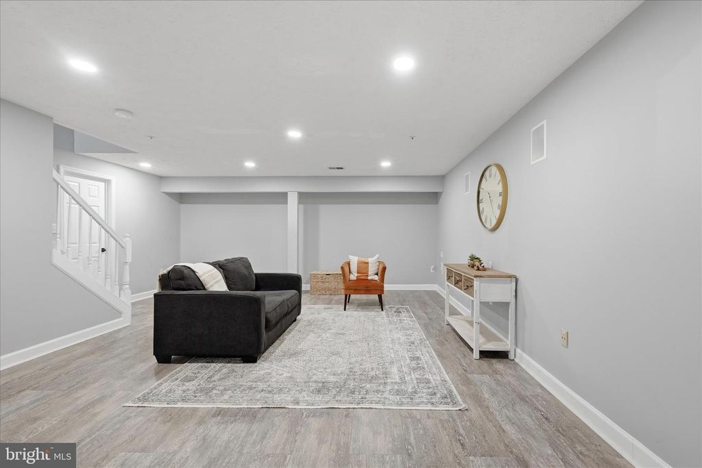 Image 51 of property listing at 4111 STEEDS GRANT WAY, Fort Washington, MD 20744