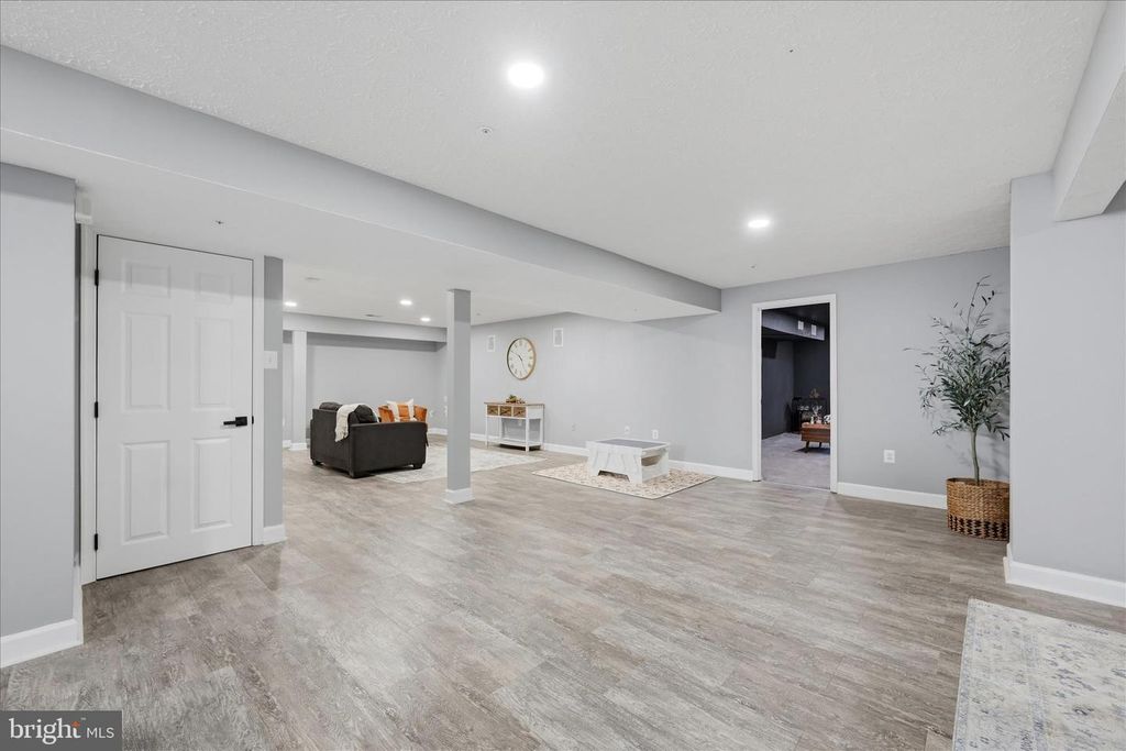 Image 53 of property listing at 4111 STEEDS GRANT WAY, Fort Washington, MD 20744