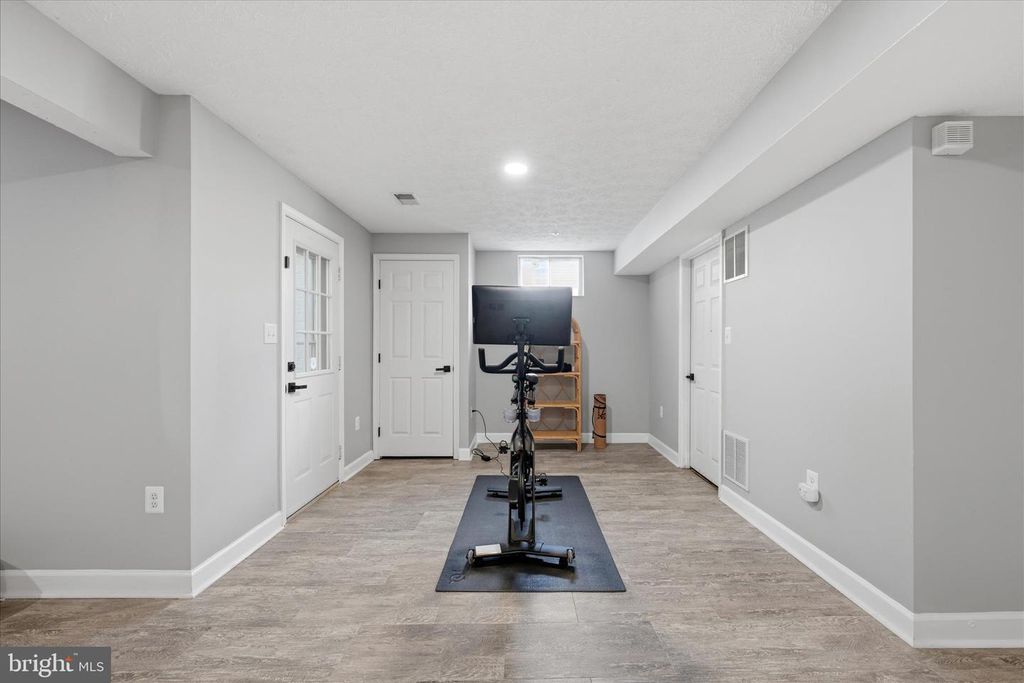 Image 54 of property listing at 4111 STEEDS GRANT WAY, Fort Washington, MD 20744