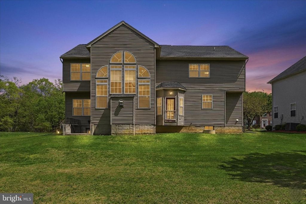 Image 65 of property listing at 4111 STEEDS GRANT WAY, Fort Washington, MD 20744