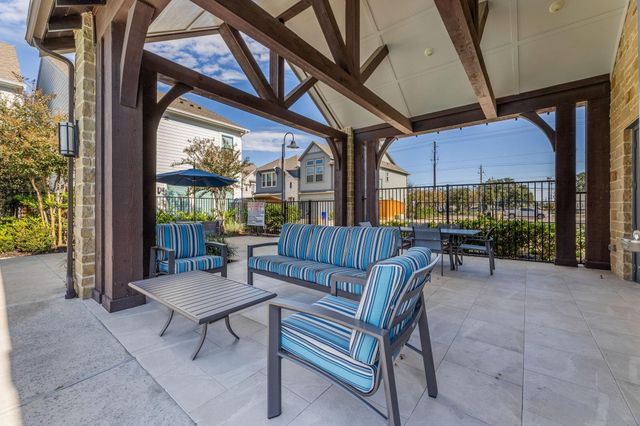 10930 Brambling Wood Drive, Houston, TX 77043