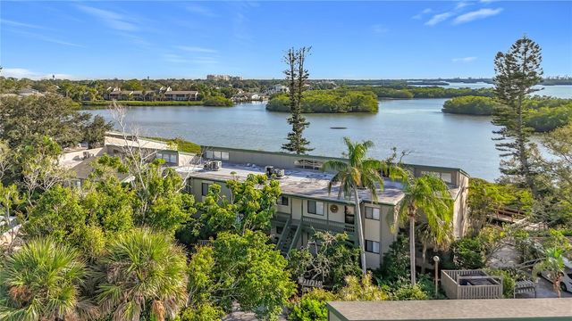 1510 PELICAN POINT DRIVE BA269, Sarasota, FL 34231