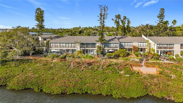 1510 PELICAN POINT DRIVE BA269, Sarasota, FL 34231