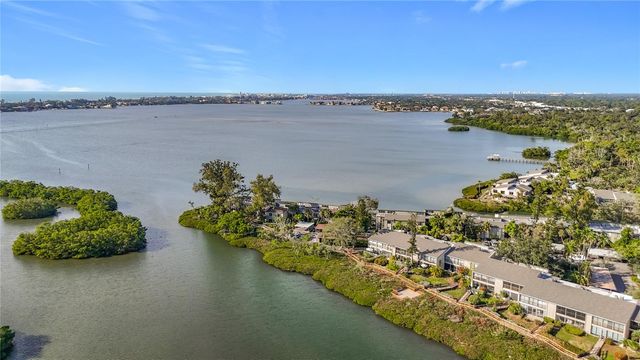 1510 PELICAN POINT DRIVE BA269, Sarasota, FL 34231
