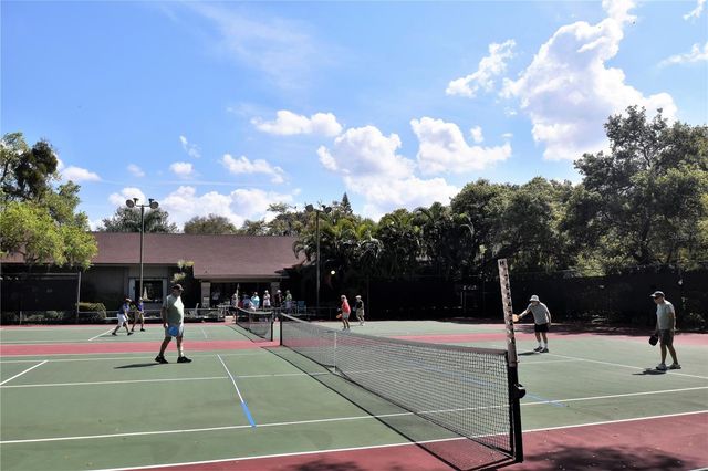 1510 PELICAN POINT DRIVE BA269, Sarasota, FL 34231