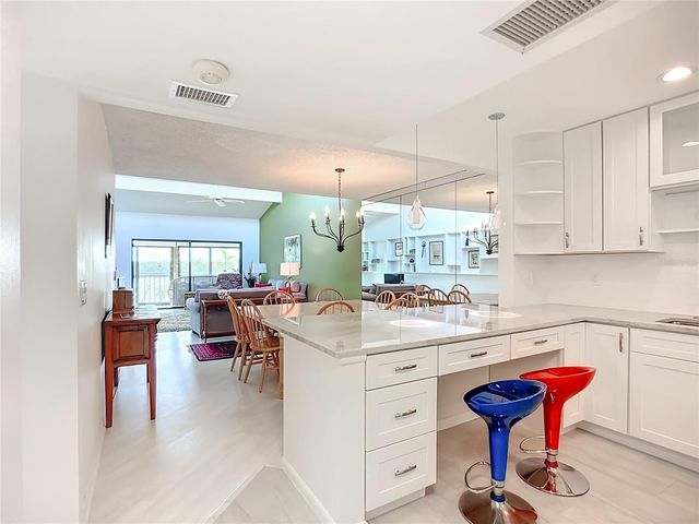 1510 PELICAN POINT DRIVE BA269, Sarasota, FL 34231