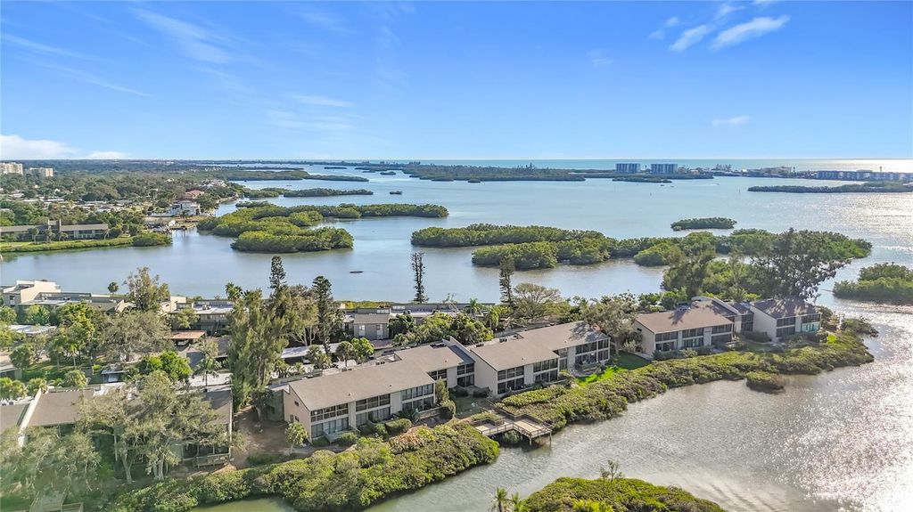 1510 PELICAN POINT DRIVE BA269, Sarasota, FL 34231