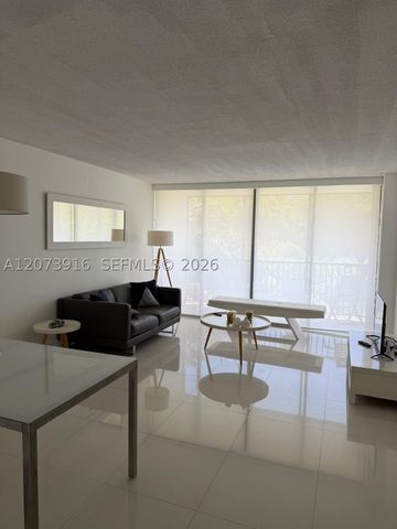 3475 N Country Club Dr 309, Aventura, FL 33180