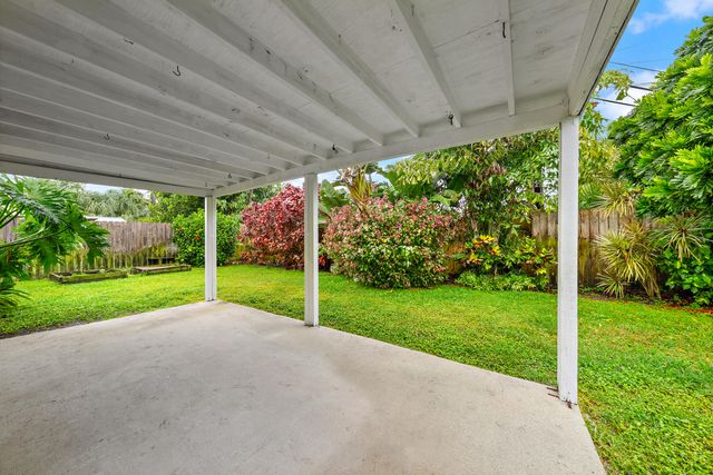 401 Riverside Drive, Palm Beach Gardens, FL 33410