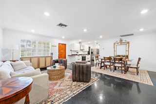 401 Riverside Drive, Palm Beach Gardens, FL 33410