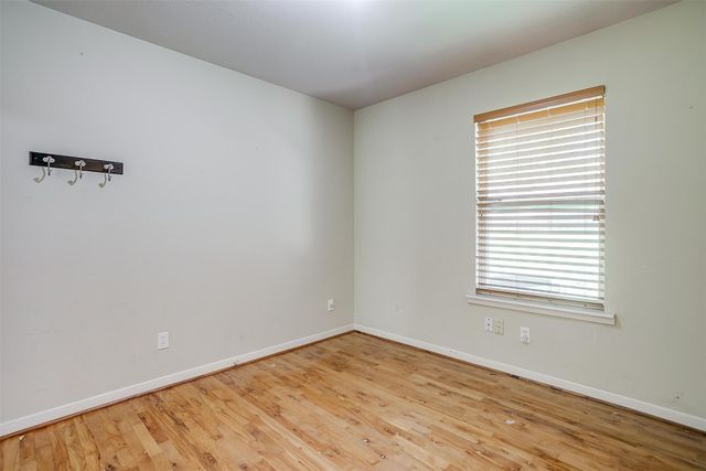 3929 Bryce Avenue, Fort Worth, TX 76107