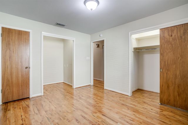 3929 Bryce Avenue, Fort Worth, TX 76107