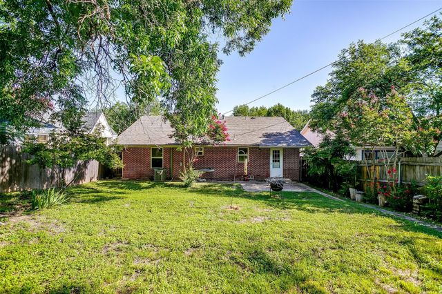 3929 Bryce Avenue, Fort Worth, TX 76107