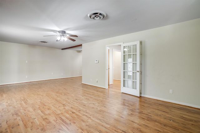 3929 Bryce Avenue, Fort Worth, TX 76107