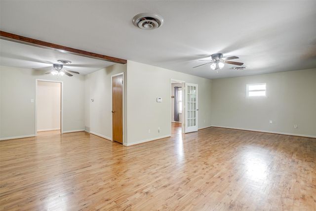 3929 Bryce Avenue, Fort Worth, TX 76107