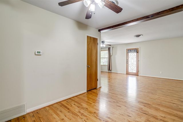 3929 Bryce Avenue, Fort Worth, TX 76107