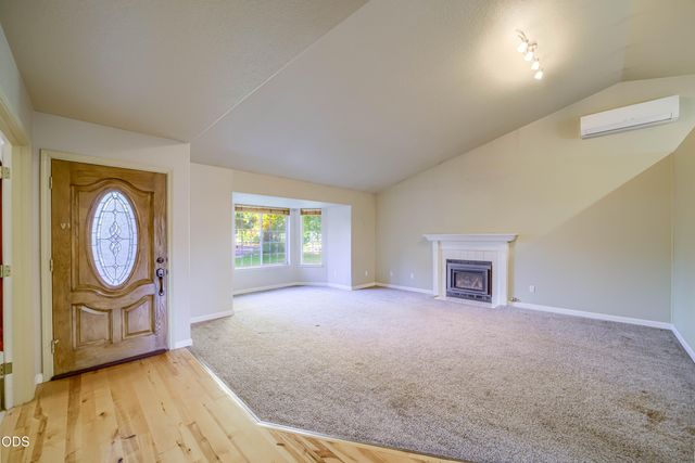 2120 NW Ivy Avenue, Redmond, OR 97756