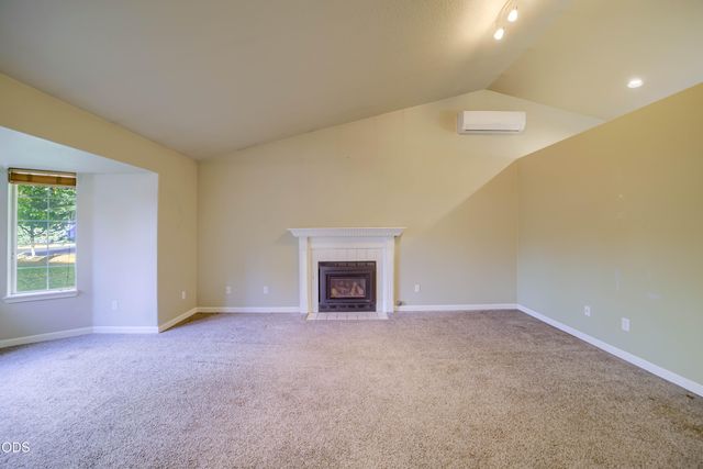 2120 NW Ivy Avenue, Redmond, OR 97756