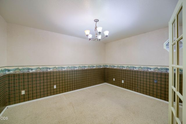 2120 NW Ivy Avenue, Redmond, OR 97756