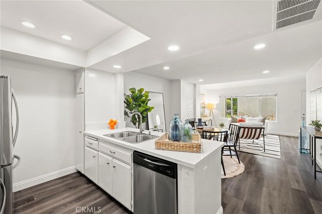 18683 Maplewood, Huntington Beach, CA 92646
