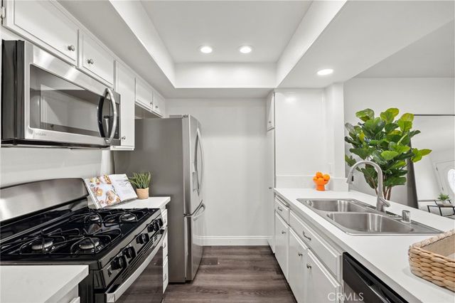 18683 Maplewood, Huntington Beach, CA 92646