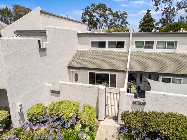 18683 Maplewood, Huntington Beach, CA 92646