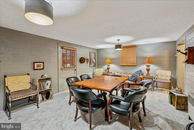 7 ACADEMY CT, Berryville, VA 22611