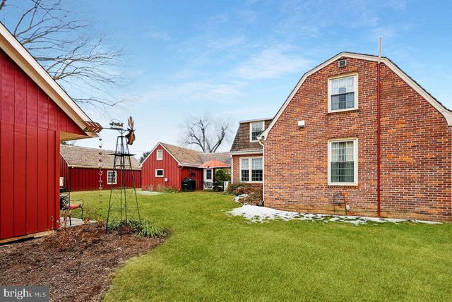 7 ACADEMY CT, Berryville, VA 22611