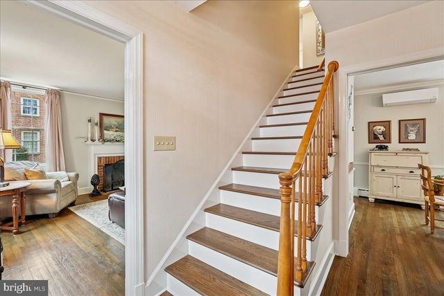 7 ACADEMY CT, Berryville, VA 22611