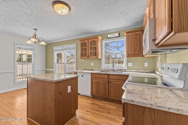 3833 Sunchase Drive, Fayetteville, NC 28306