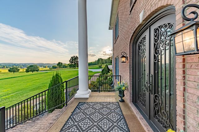 3895 Ostella Rd, Cornersville, TN 37047