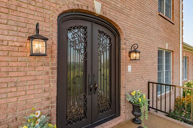 3895 Ostella Rd, Cornersville, TN 37047