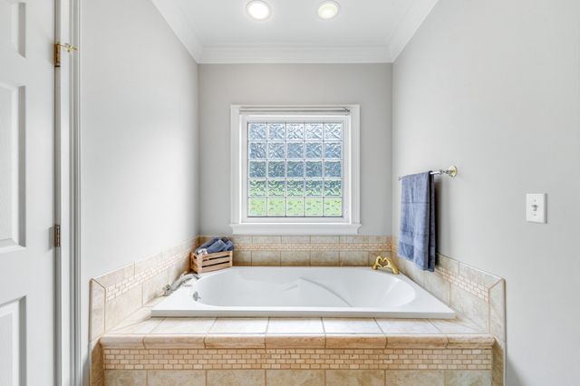 3895 Ostella Rd, Cornersville, TN 37047