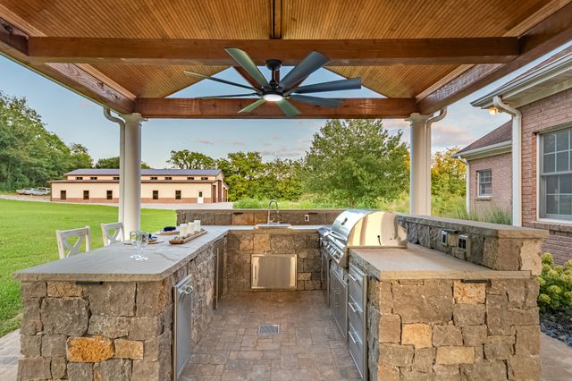 3895 Ostella Rd, Cornersville, TN 37047