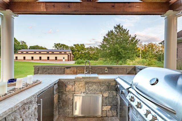 3895 Ostella Rd, Cornersville, TN 37047