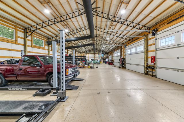 3895 Ostella Rd, Cornersville, TN 37047