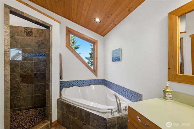 151 E Tamarack Lane, Shelton, WA 98584