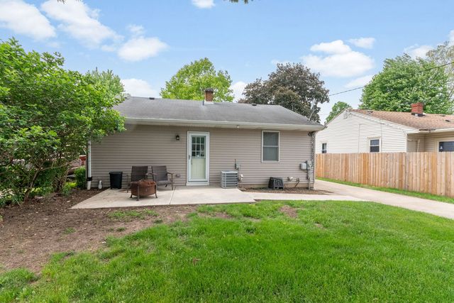 428 Ingleside Avenue, Aurora, IL 60506